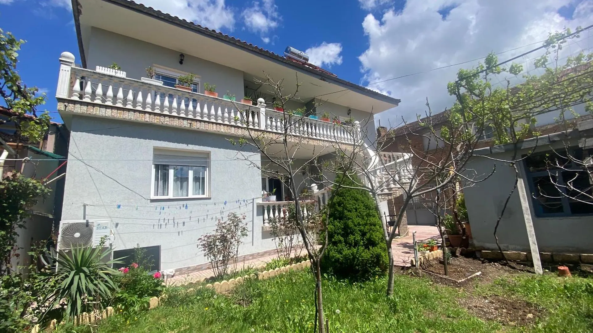 Vila Ridvani Korce Villa